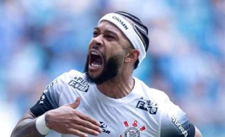 巴甲实力不输英超！32岁荷兰国脚老将德佩碾压利物浦、曼联锋线球员