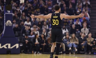 库里19+11巴特勒17分 勇士击败热火4连胜